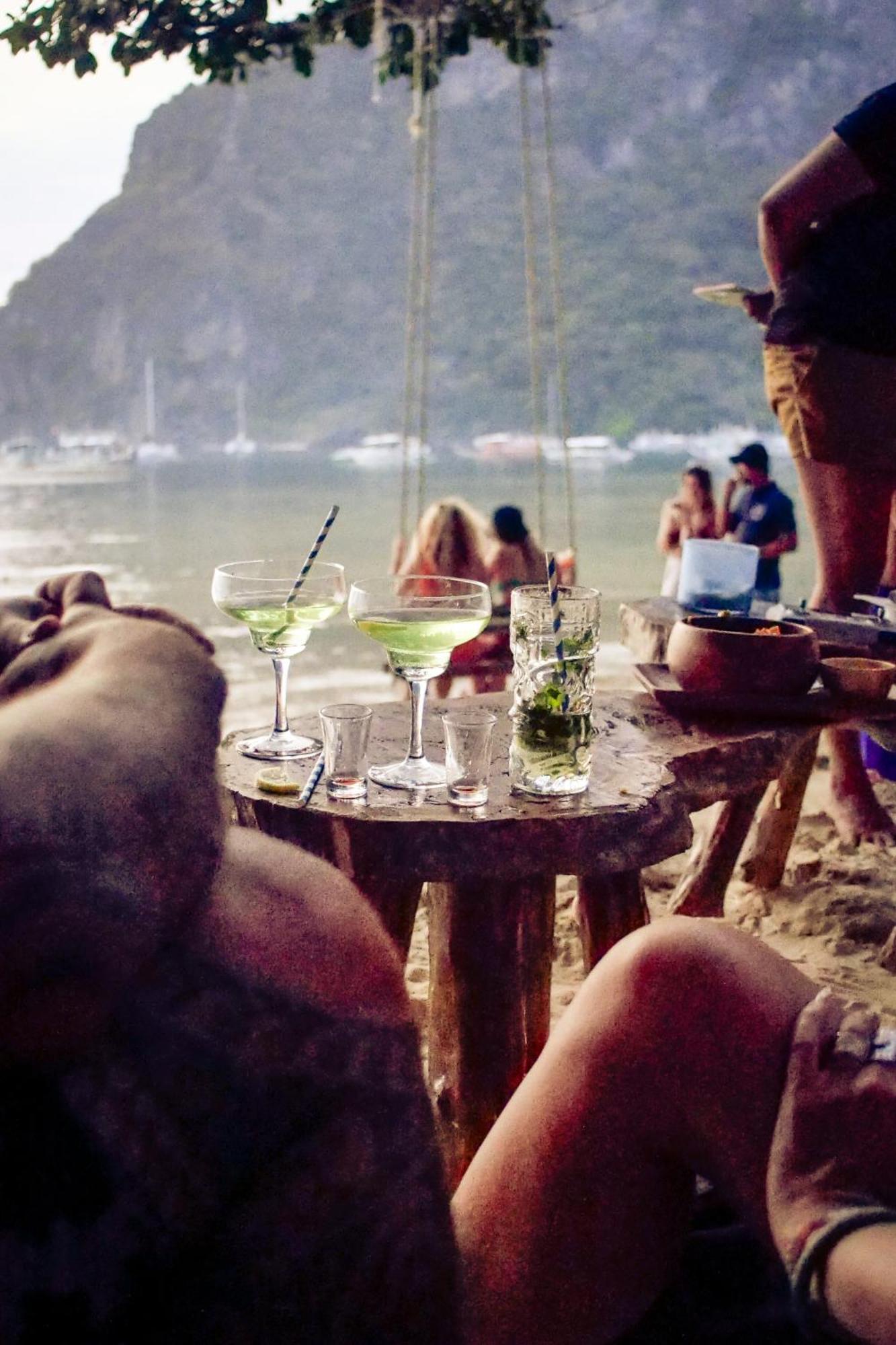 Sip Sunset Hostel And Lounge El Nido Eksteriør billede